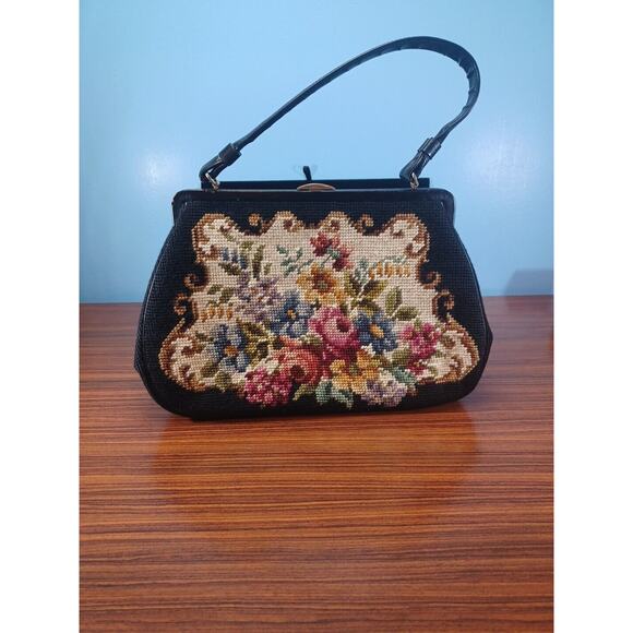 Vintage Needlepoint Embroidery Floral/Flowers Purse Handbag Top Clasp W/Receipt - Picture 3 of 14
